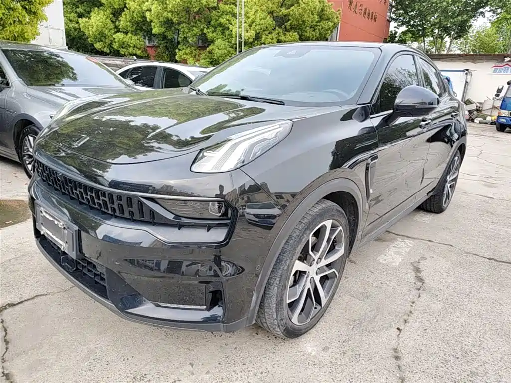 Lynk & Co 05 2022