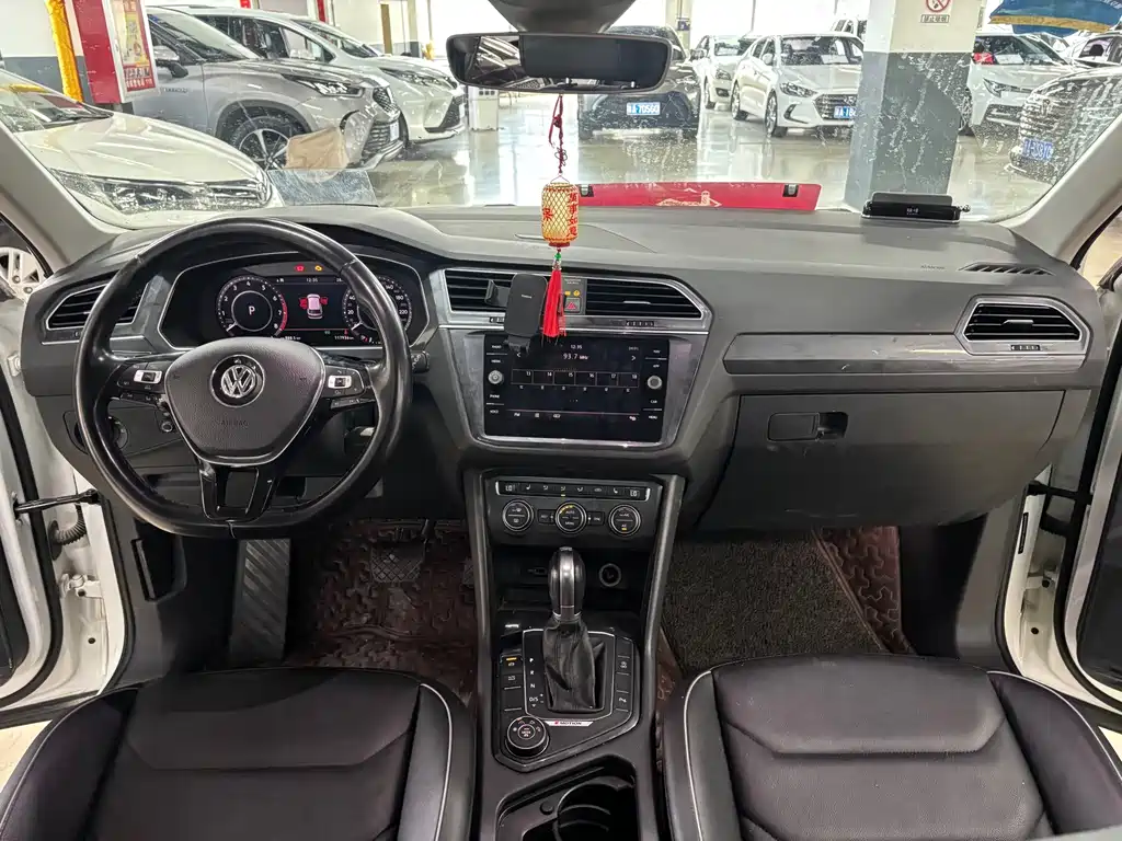 Volkswagen Tiguan — миниатюра 5