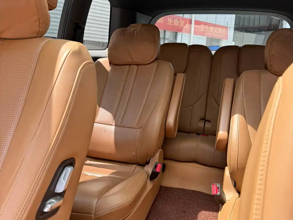 Li Auto ONE 2020 6 мест