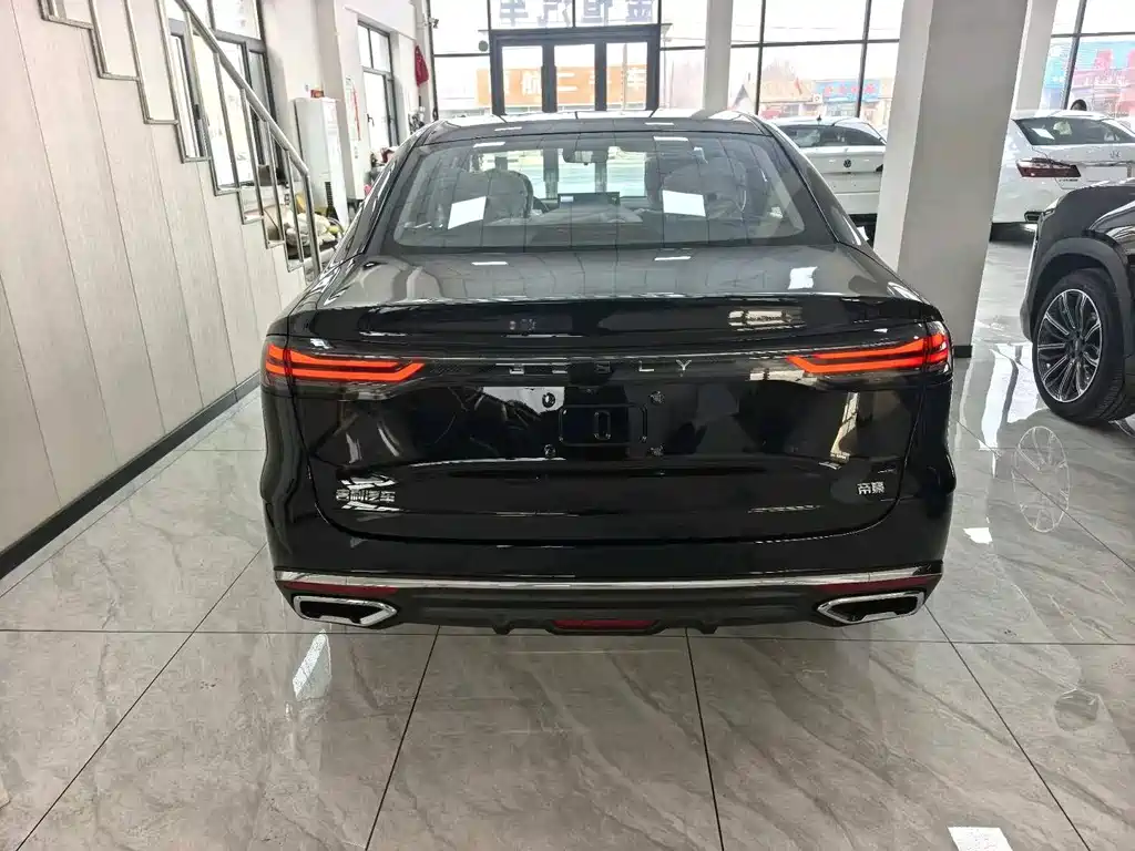 Geely Emgrand 2026 5 1.5L CVT Luxury