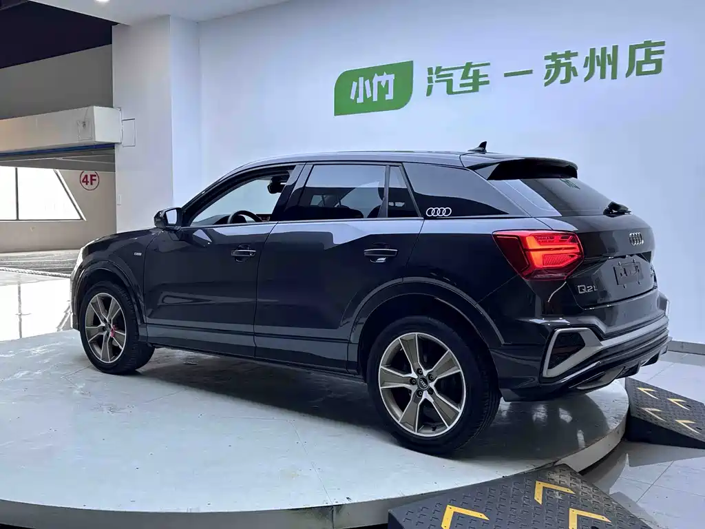 Audi Q2L — миниатюра 4