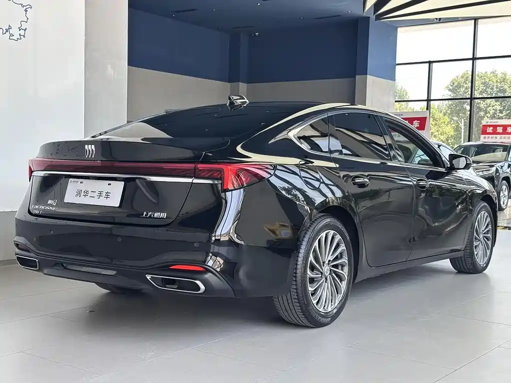 Buick LaCrosse — миниатюра 5