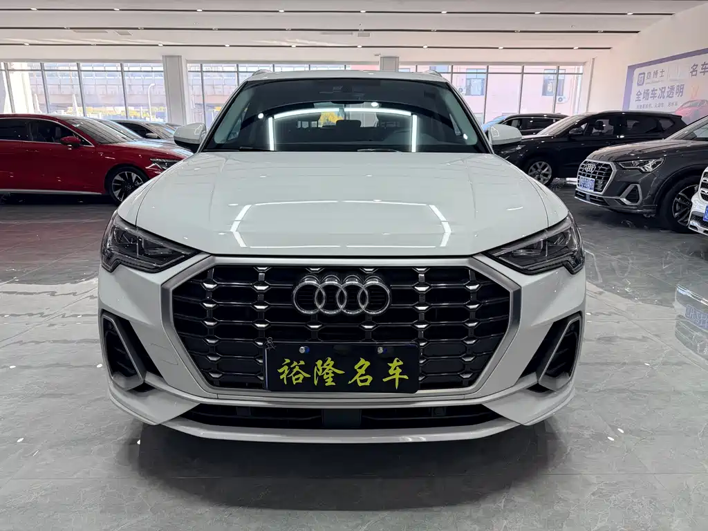 Audi Q3 — миниатюра 2