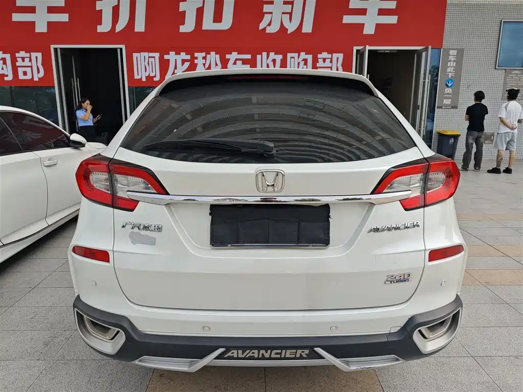 Honda Avancier — миниатюра 2