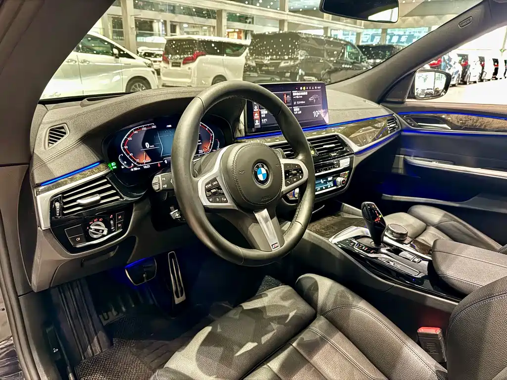 BMW 6 Series GT — миниатюра 6