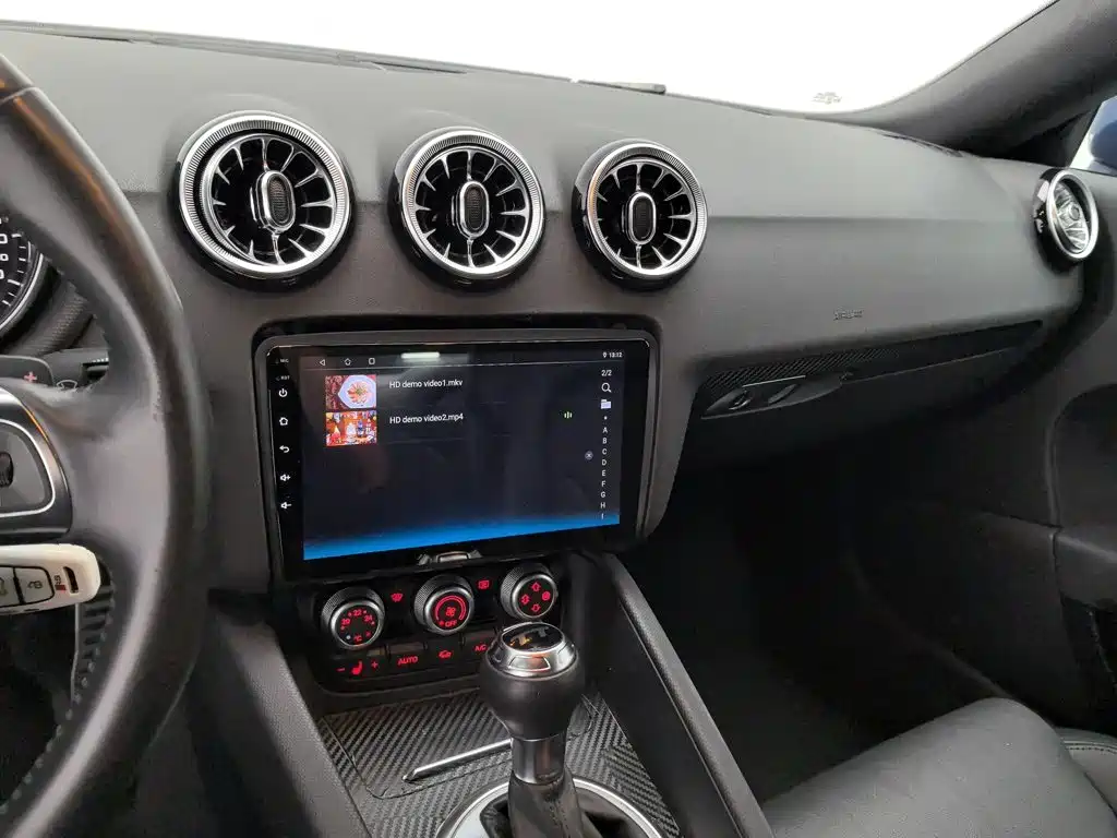 Audi TT — миниатюра 12