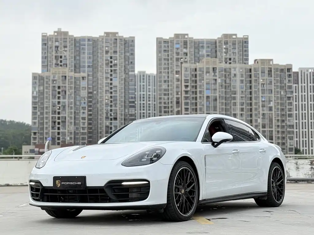 Porsche Panamera — миниатюра 2