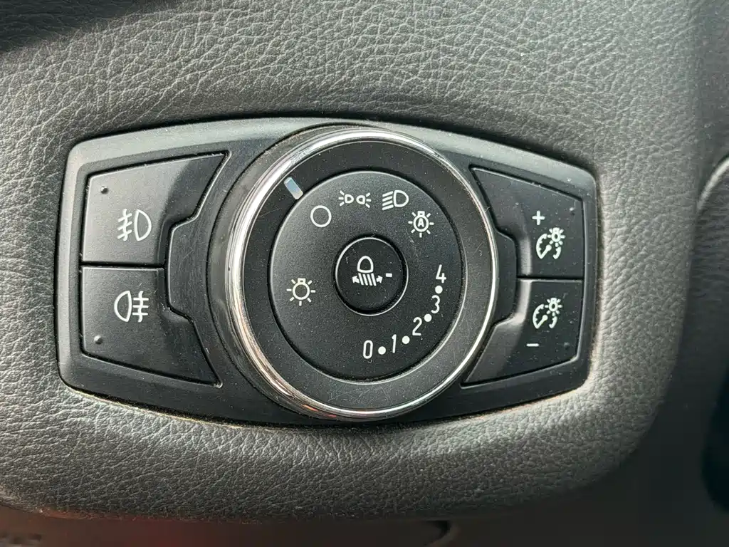 Ford Kuga 1.6L GTDi 2WD Elegant Type, фото 16