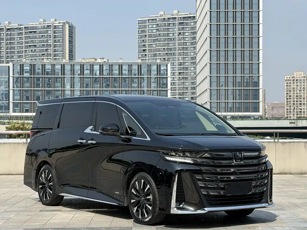 Toyota Vellfire — миниатюра 3