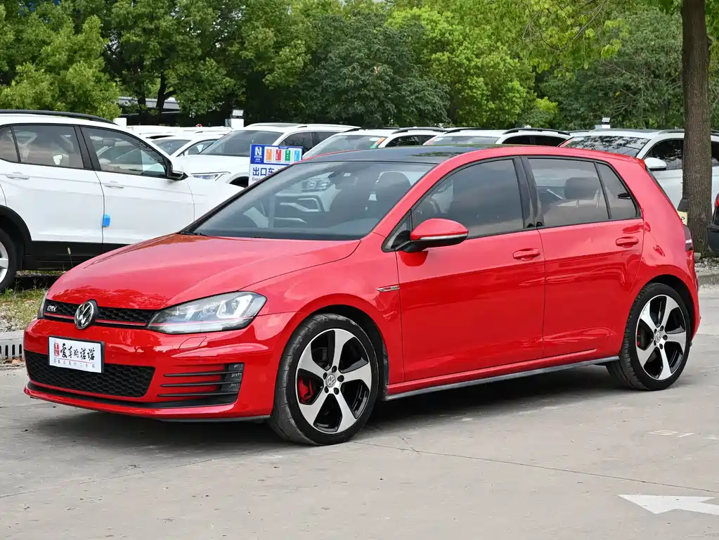 Volkswagen Golf GTI