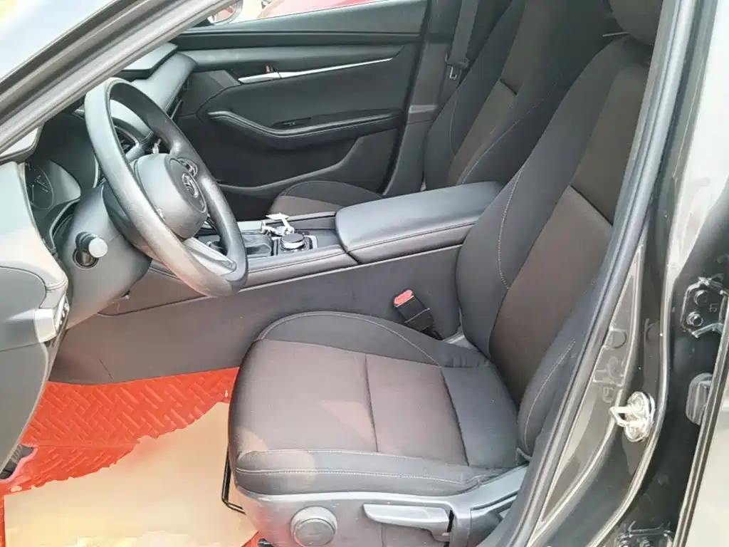 Mazda 3 Axela — миниатюра 15