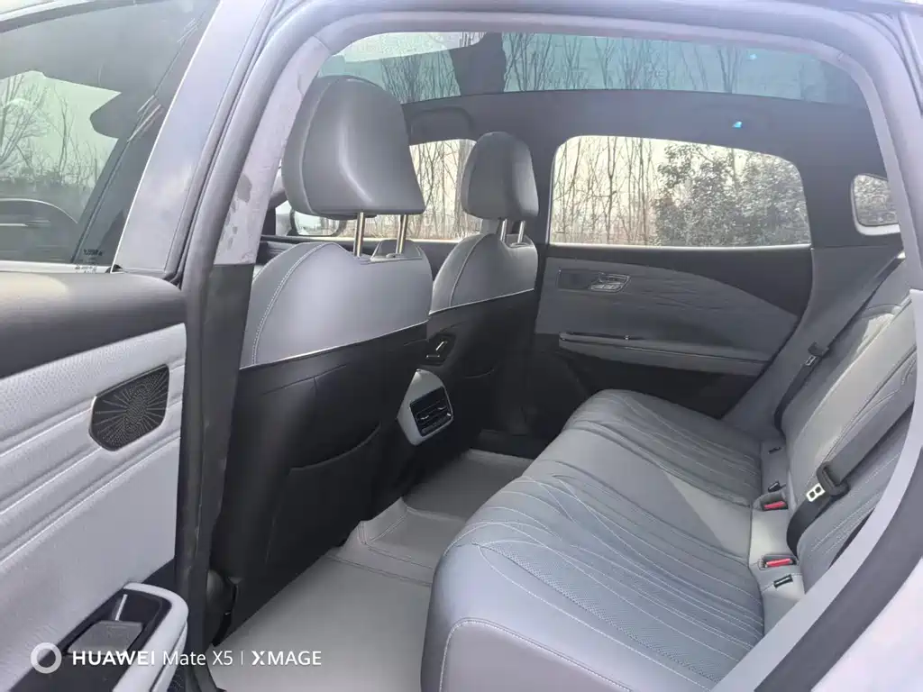 GEELY GALAXY GALAXY E8