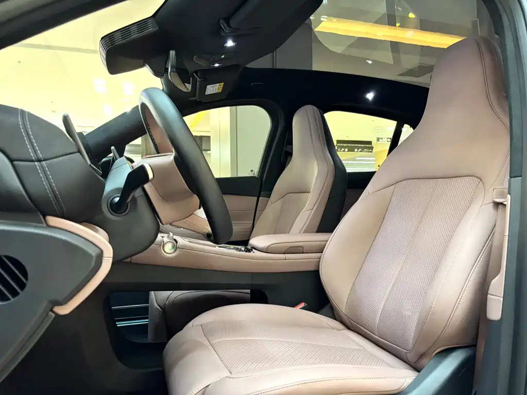 NIO EC6 — миниатюра 5