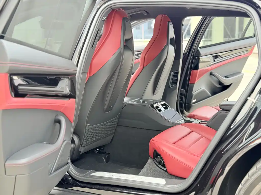 Porsche Panamera — миниатюра 6