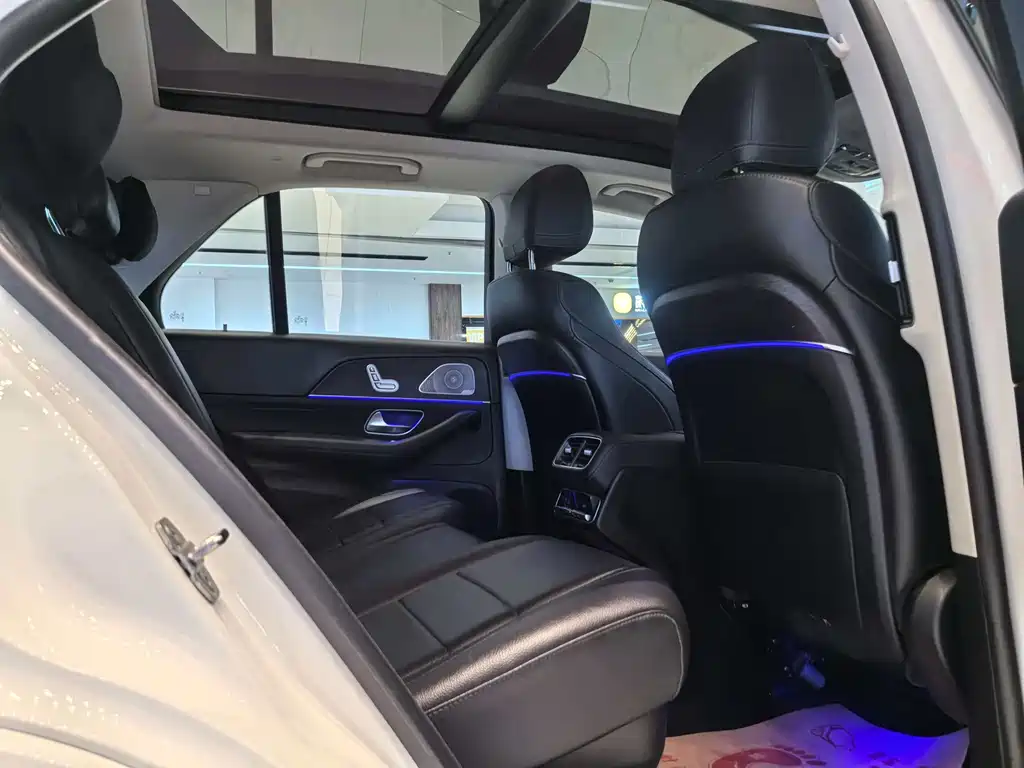 Mercedes-Benz GLE (Import) — миниатюра 13