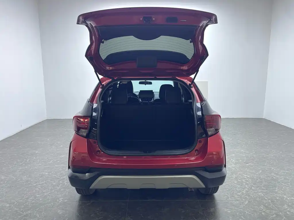 TOYOTA YARIS L ZHIXUAN