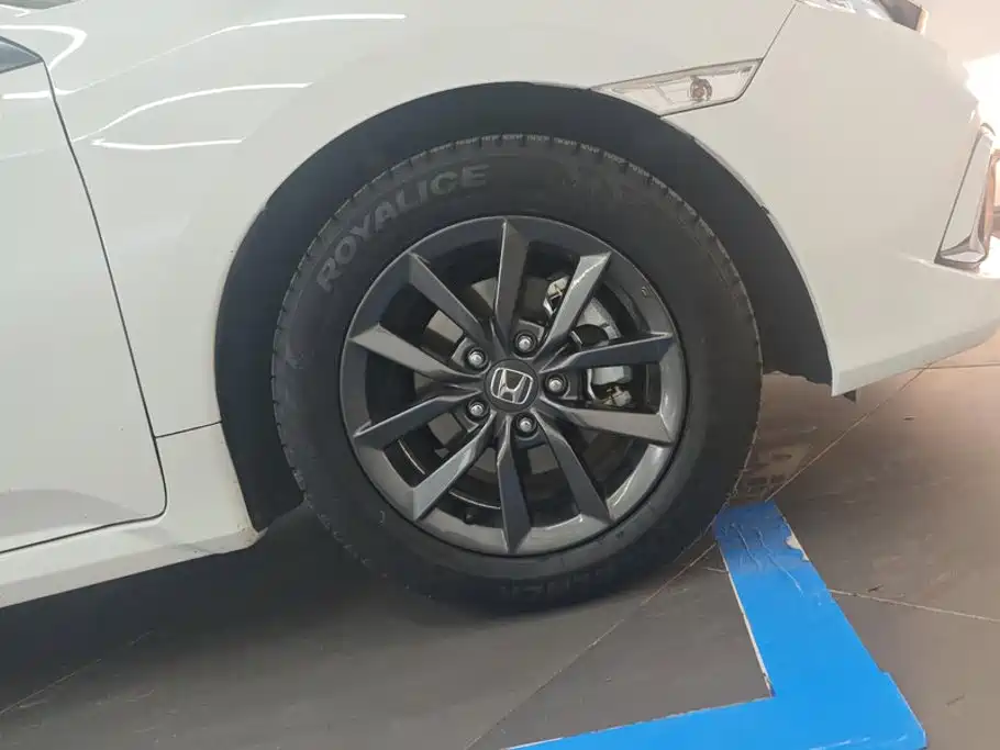 Honda Civic — миниатюра 6