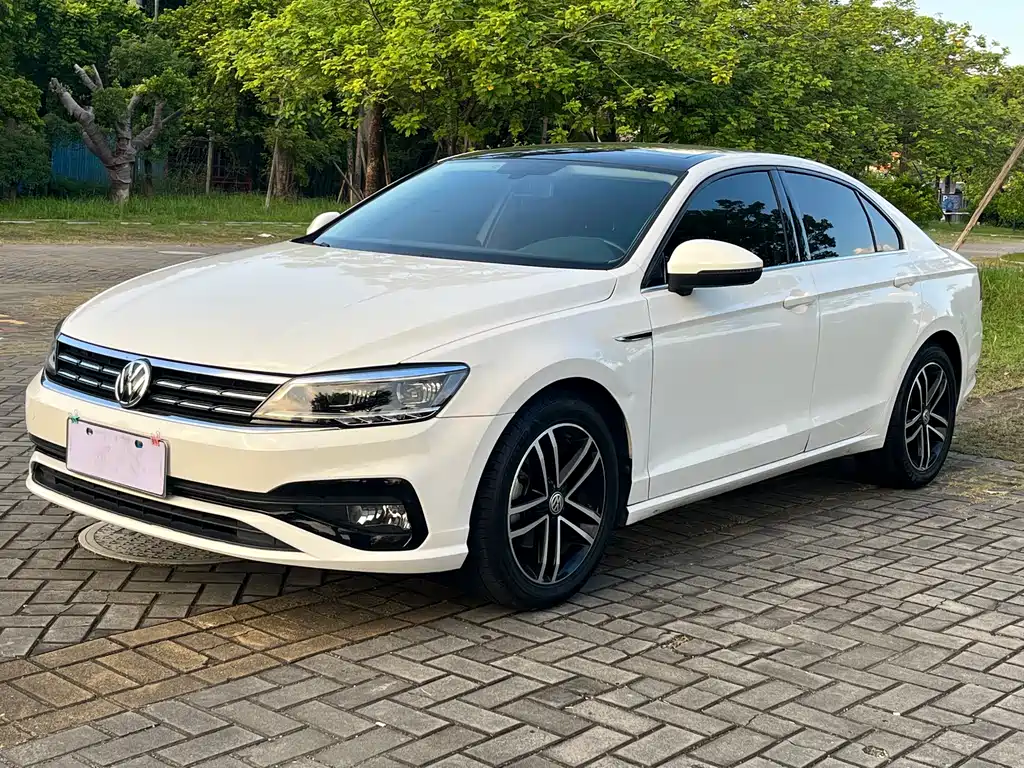 VOLKSWAGEN LINGDU