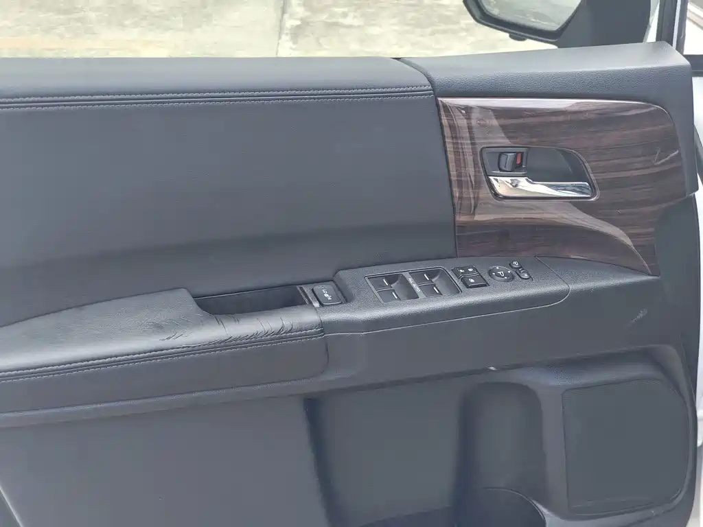 Honda Elysion — миниатюра 13