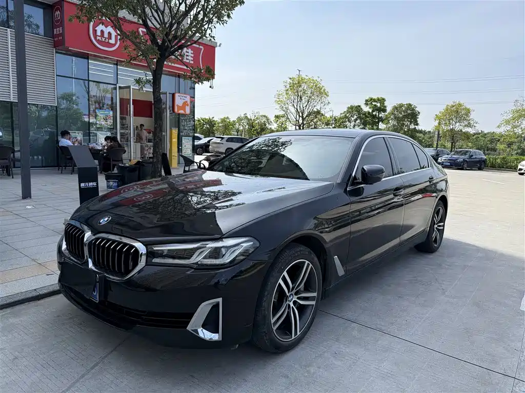 BMW 5 Series 2021
