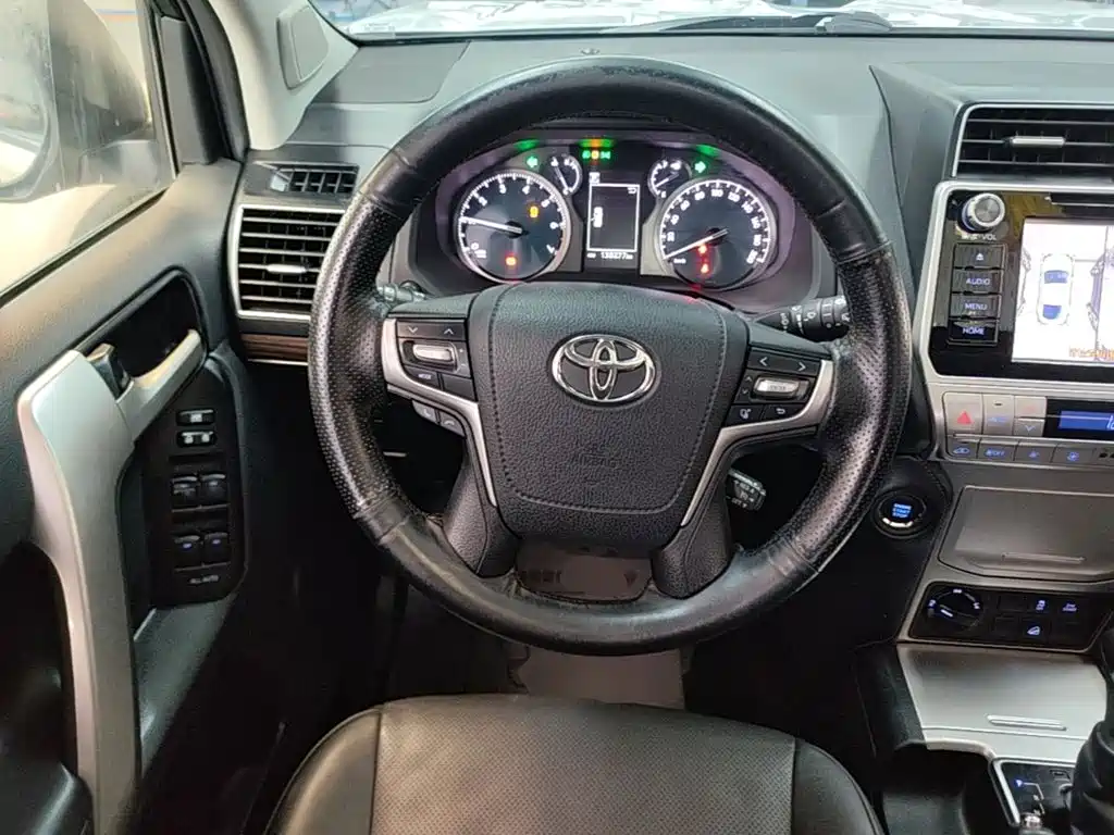 Toyota Prado — миниатюра 11