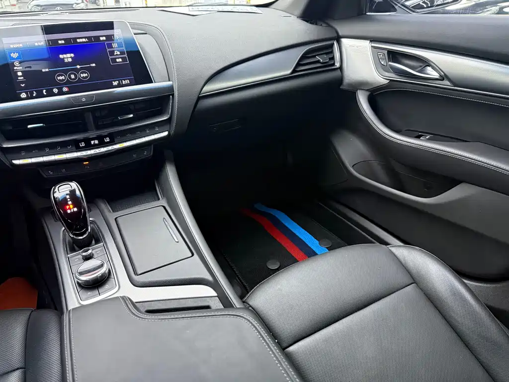 Cadillac CT5 — миниатюра 16