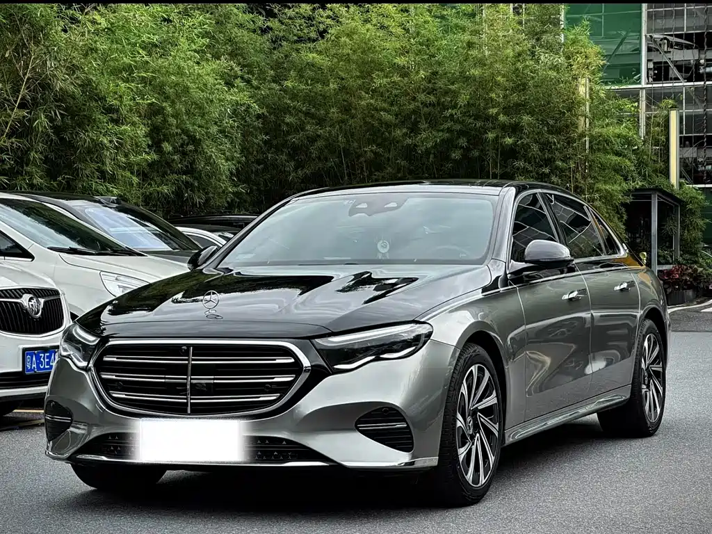 Mercedes-Benz E-Class 2024