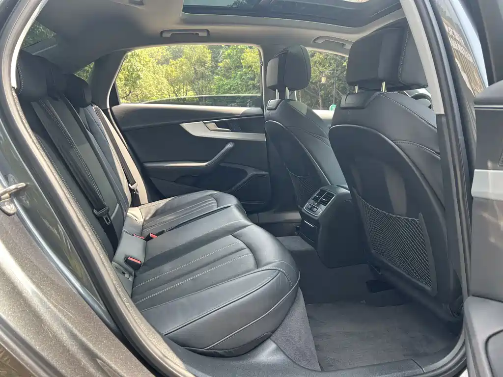 Audi A4L — миниатюра 12