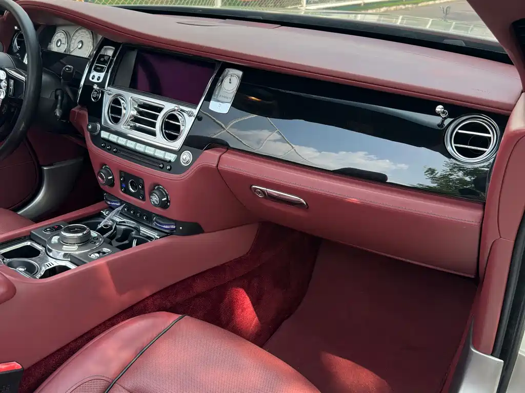 Rolls-Royce Dawn — миниатюра 14