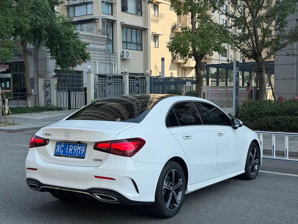 Mercedes-Benz A-Class — миниатюра 9