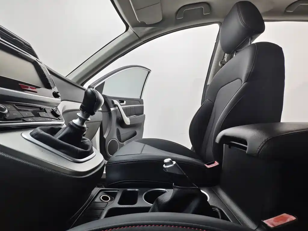 Haval M6 — миниатюра 12