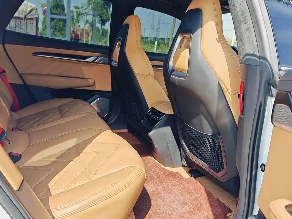 ZEEKR EXTREME KRYPTON 001