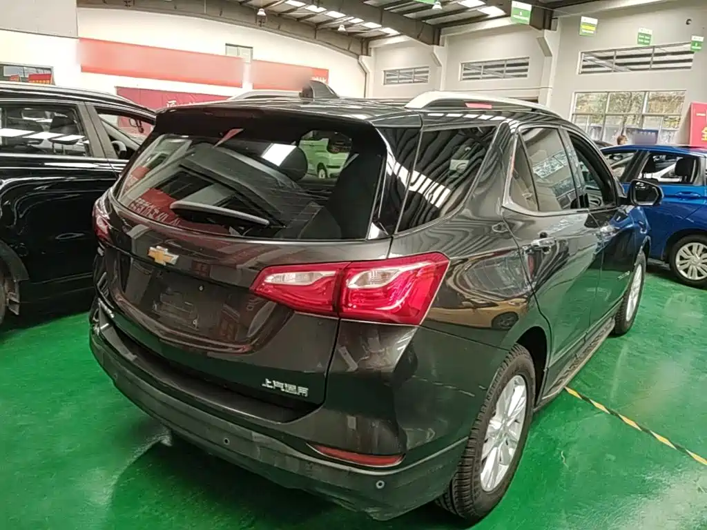 Chevrolet Equinox — миниатюра 7