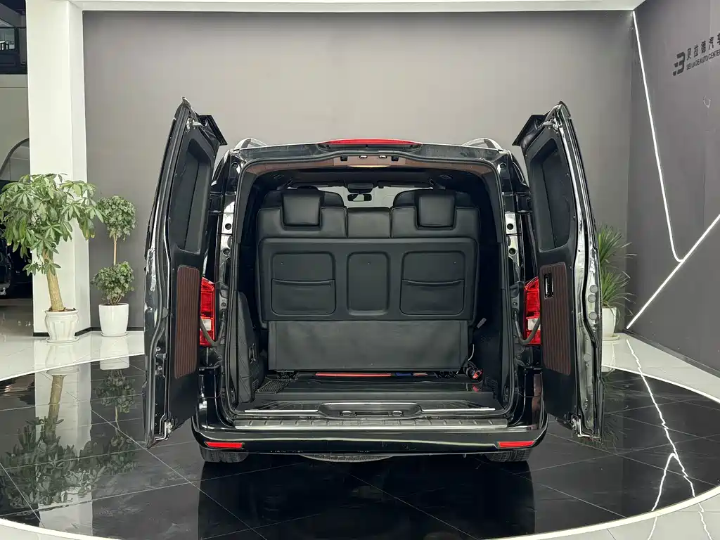 Mercedes-Benz Vito (Import) — миниатюра 3