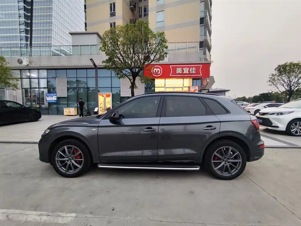 Audi Q5L — миниатюра 3