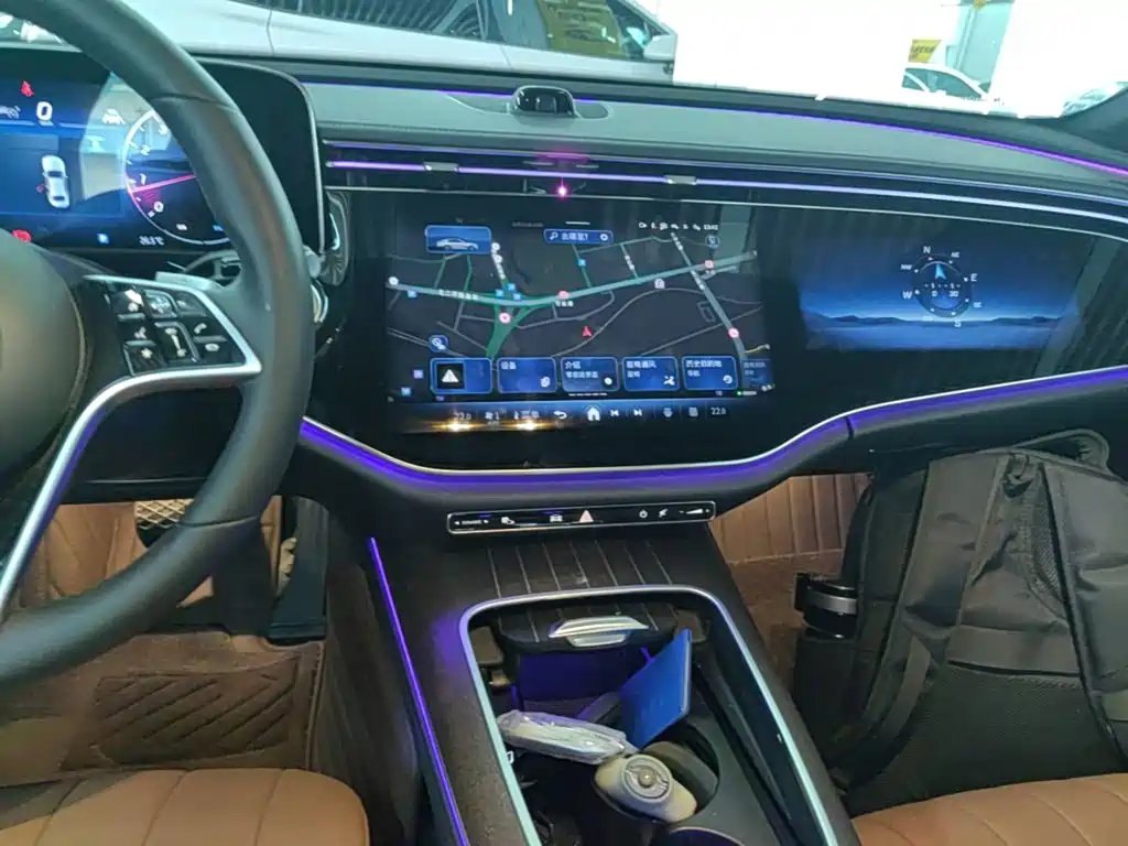 Mercedes-Benz E-Class — миниатюра 13
