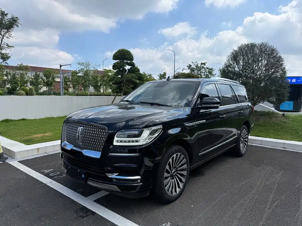 Lincoln Navigator