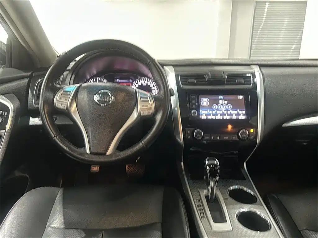 Nissan Teana — миниатюра 11