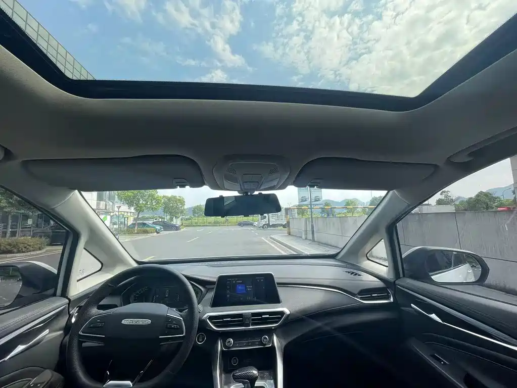 SAIC MAXUS CHASE G50