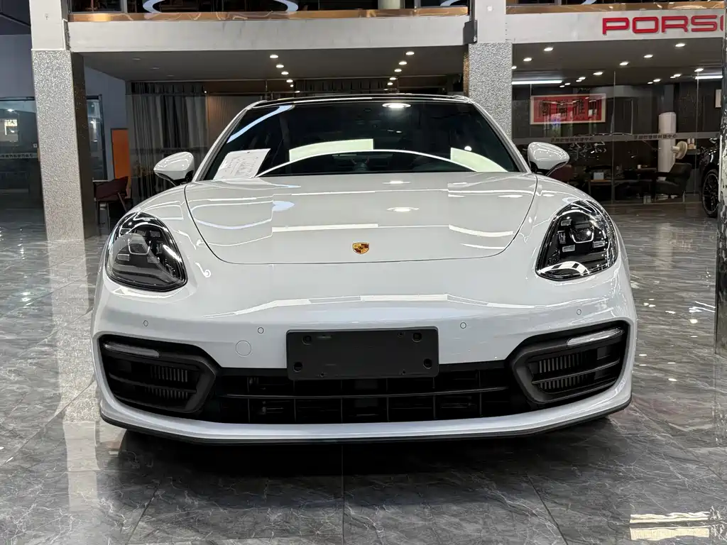 Porsche Panamera — миниатюра 2