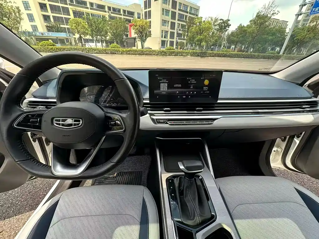 Geely Emgrand — миниатюра 7