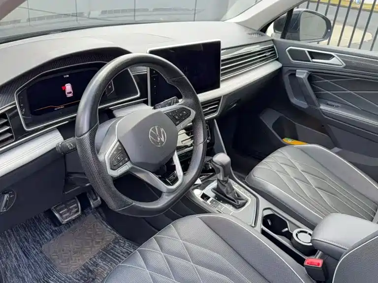 Volkswagen Tiguan L — миниатюра 3