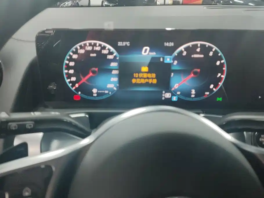 Mercedes-Benz GLB — миниатюра 14