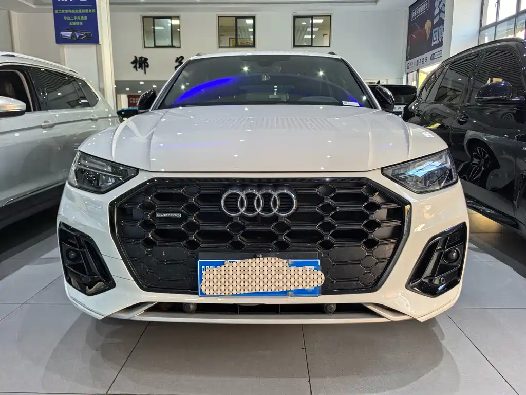 Audi Q5L — миниатюра 2