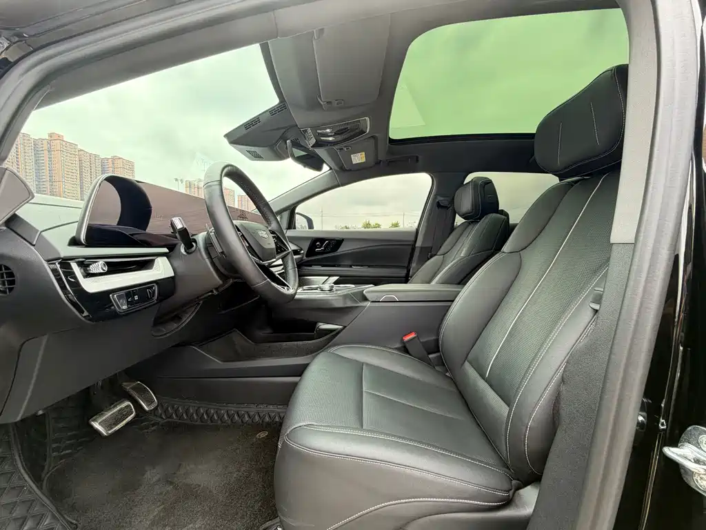 Cadillac IQ — миниатюра 7
