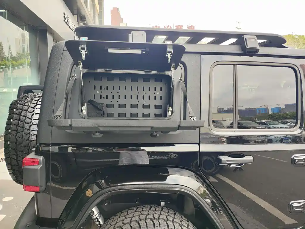 Jeep Wrangler PHEV — миниатюра 22