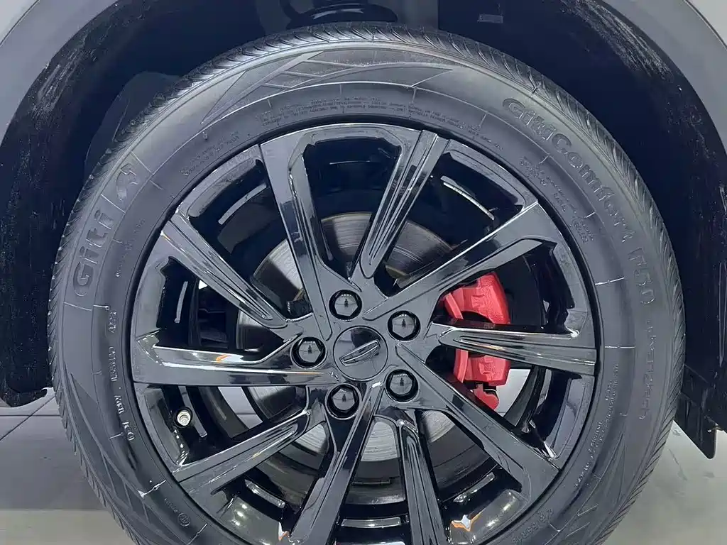 Geely Binyue — миниатюра 24
