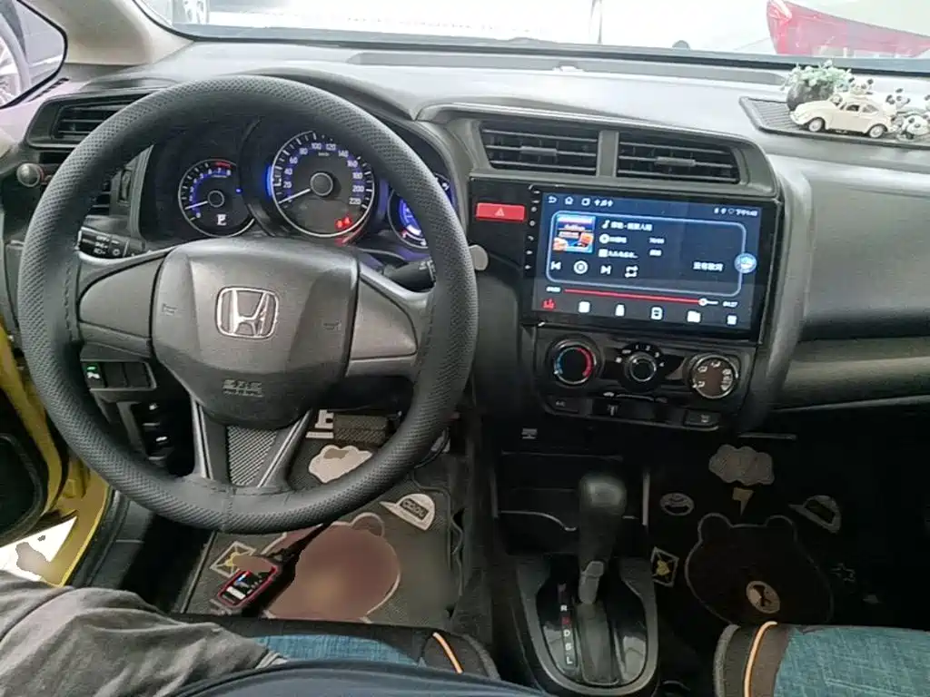 Honda Fit — миниатюра 10