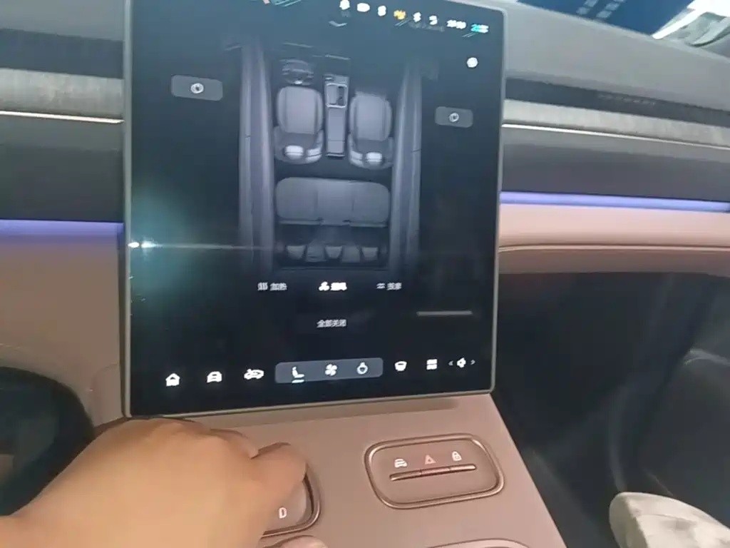 NIO EC6 — миниатюра 13