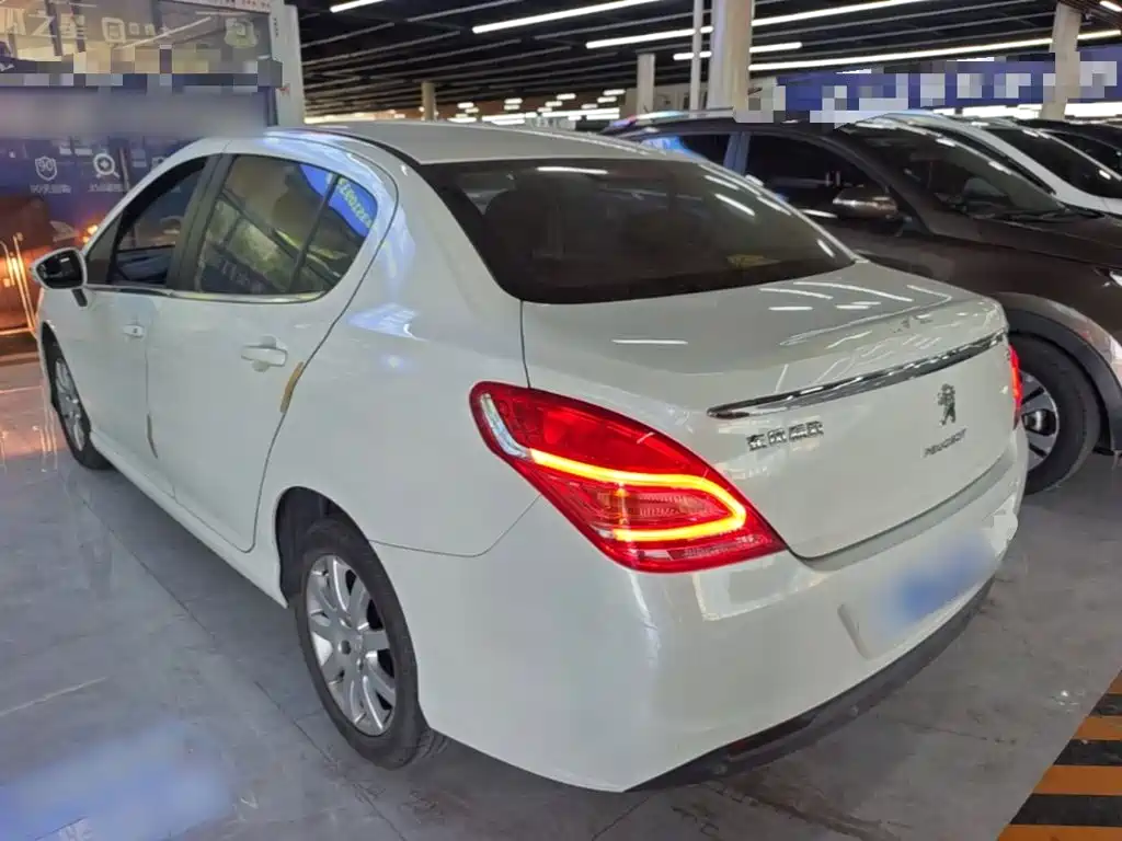 Peugeot 308 — миниатюра 5
